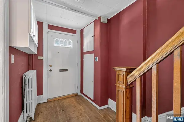 269 Hutton ST, Jersey City, NJ 07307