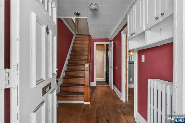 269 Hutton ST, Jersey City, NJ 07307