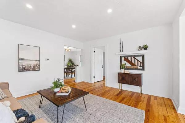 206 W Columbus Street, Lithopolis, OH 43136