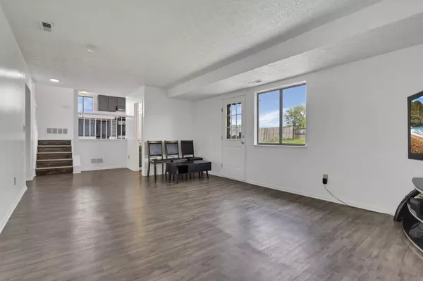 3408 Whisper Creek Drive, Columbus, OH 43231