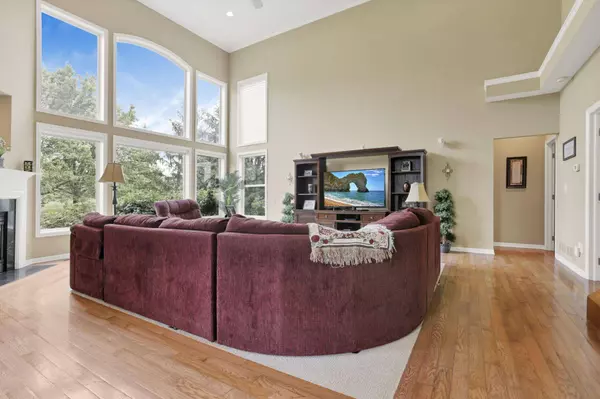 8708 Belworth Square, New Albany, OH 43054