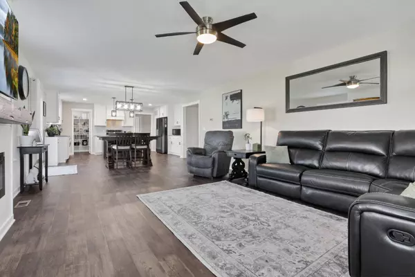 1200 Buck Court, Circleville, OH 43113