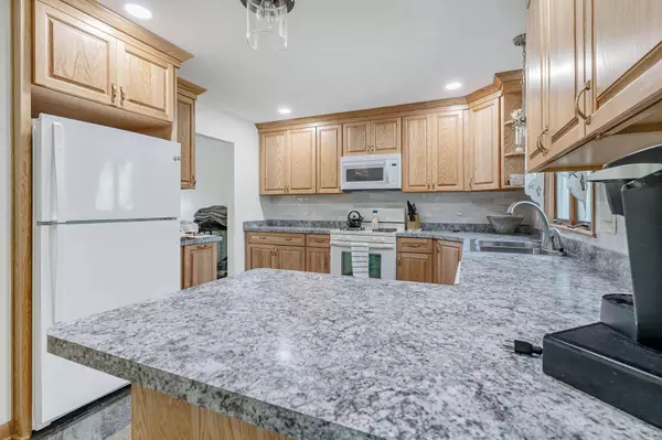 4250 Herr Fieldhouse Road, Southington, OH 44470