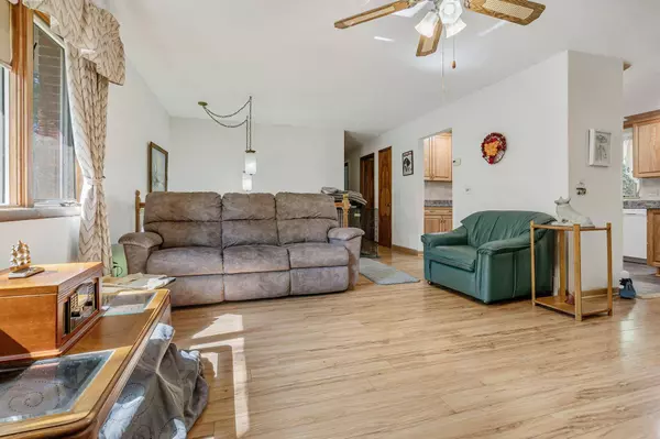 4250 Herr Fieldhouse Road, Southington, OH 44470