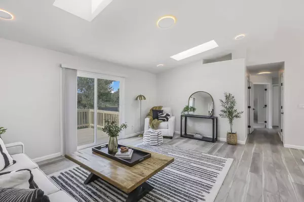 965 Radbourne Drive, Columbus, OH 43207