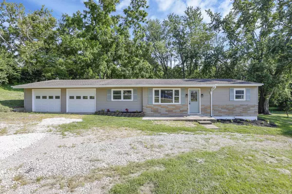 10545 Lancaster Circleville Road, Amanda, OH 43102