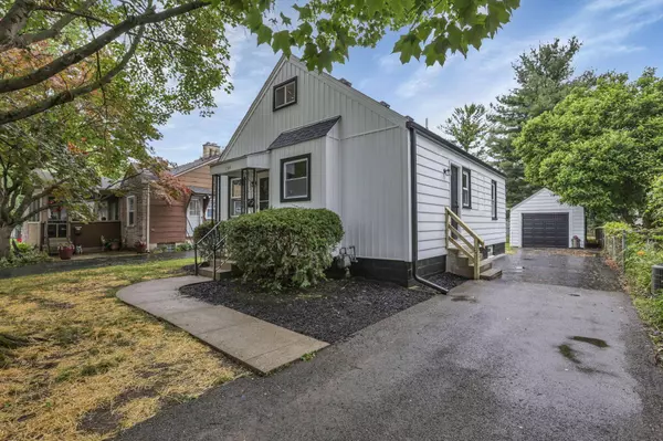 134 E Jeffrey Place, Columbus, OH 43214