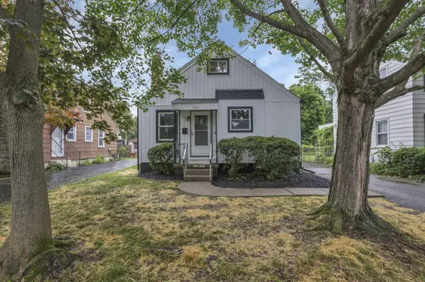 134 E Jeffrey Place, Columbus, OH 43214