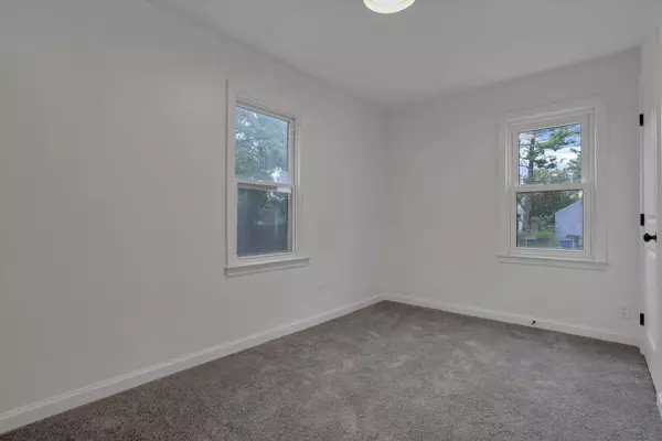 134 E Jeffrey Place, Columbus, OH 43214