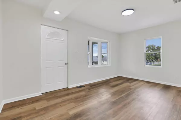 720 W Hubert Avenue, Lancaster, OH 43130