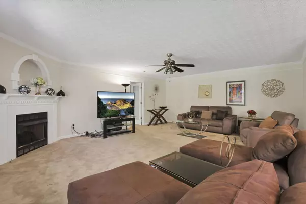 310 Abbey Avenue, Lithopolis, OH 43136