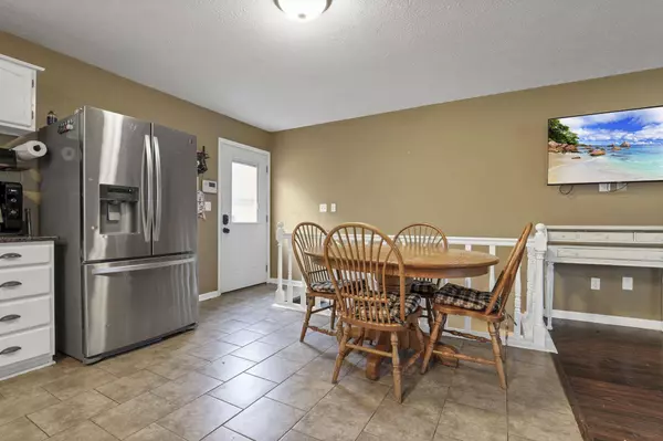 2204 Apple Valley Drive, Howard, OH 43028