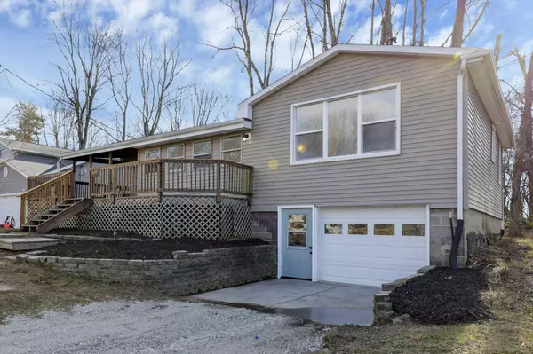 8890 Lancaster Thornville Road, Pleasantville, OH 43148