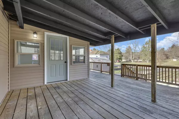 8890 Lancaster Thornville Road, Pleasantville, OH 43148