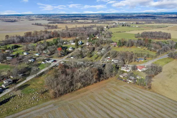 8940 Lancaster Thornville Road, Pleasantville, OH 43148