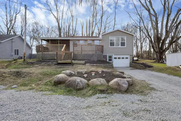 8890 Lancaster Thornville Road, Pleasantville, OH 43148