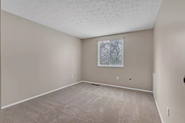 1607 Red Leaf Lane, Columbus, OH 43223