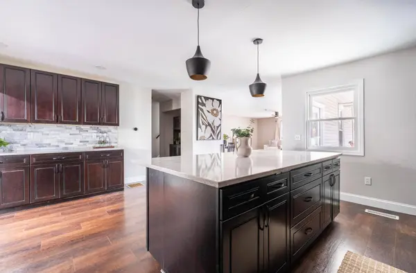 19 W Columbus Street, Lithopolis, OH 43136