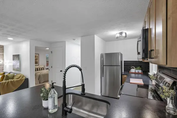 430 S James Road, Columbus, OH 43230