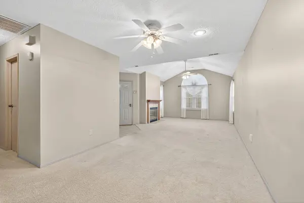 3822 Falls Circle Drive #23, Hilliard, OH 43026