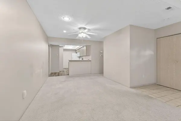 3822 Falls Circle Drive #23, Hilliard, OH 43026