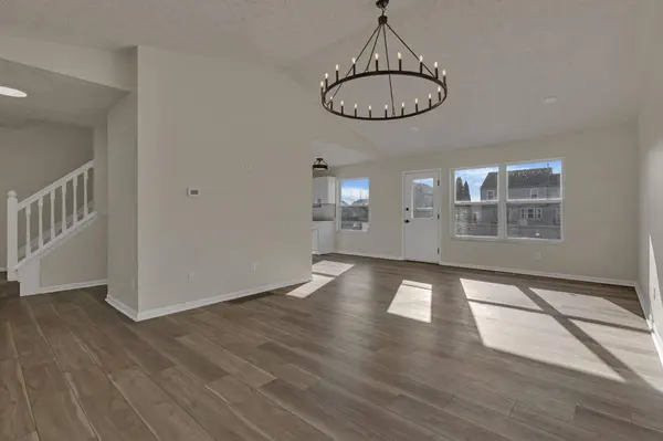 6575 Cloverlawn Circle, Canal Winchester, OH 43110