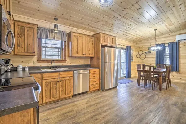 10104 Frasure-Helber Road, Logan, OH 43138