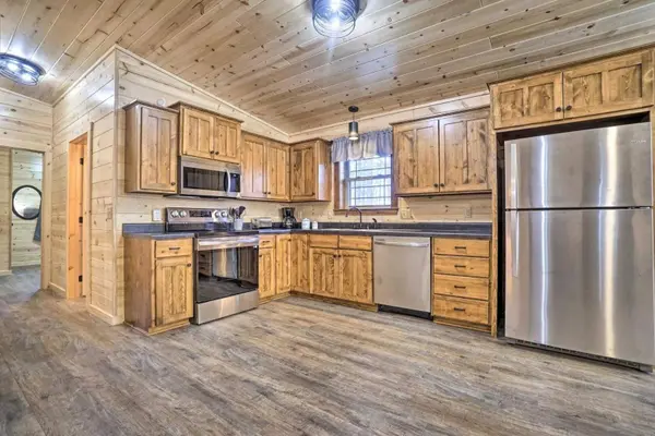 10104 Frasure-Helber Road, Logan, OH 43138