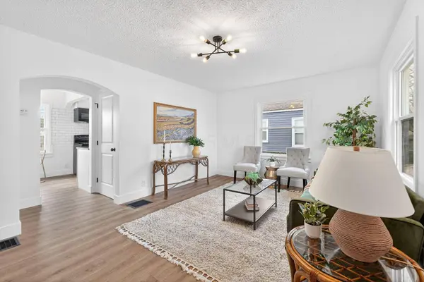 1099 Lawrence Drive, Columbus, OH 43207