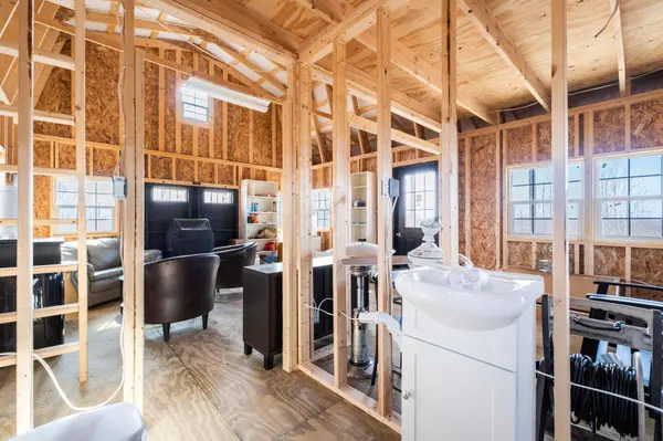 27417 Township 16 J Road, Mcarthur, OH 45651