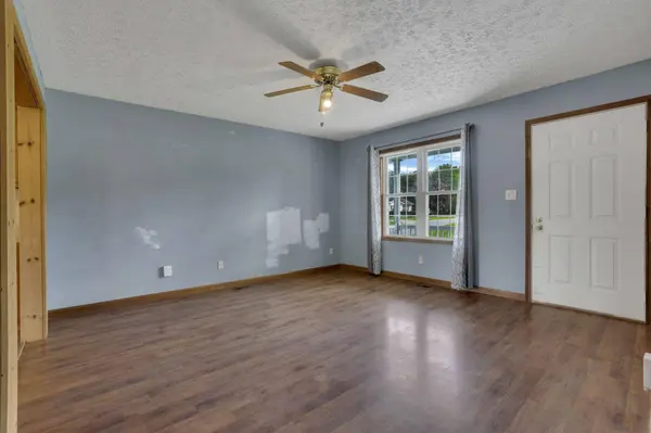 29654 Cherrycrest Drive, Logan, OH 43138