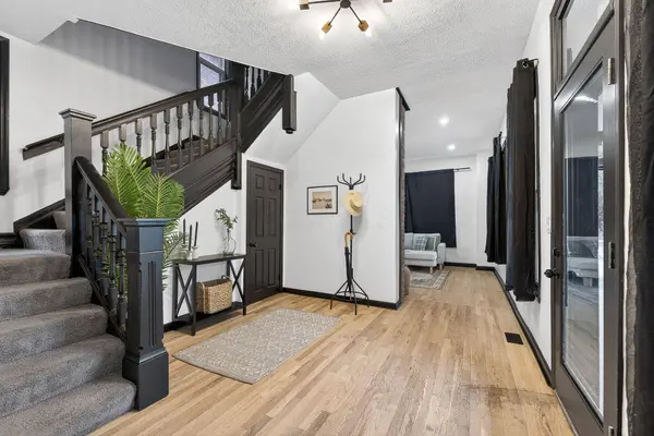 686 S Champion Avenue, Columbus, OH 43205