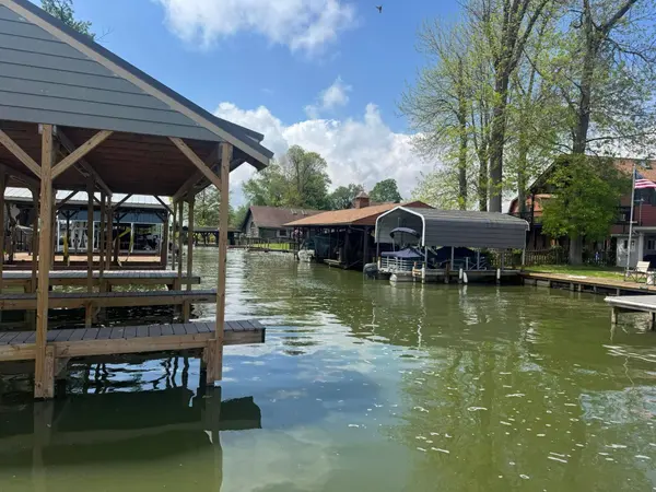 4956 Island Drive, Thornville, OH 43076
