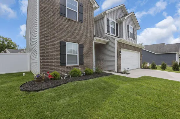 1896 Independence Drive, Lancaster, OH 43130