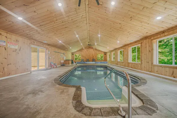 23095 Buena Vista Road, Rockbridge, OH 43149