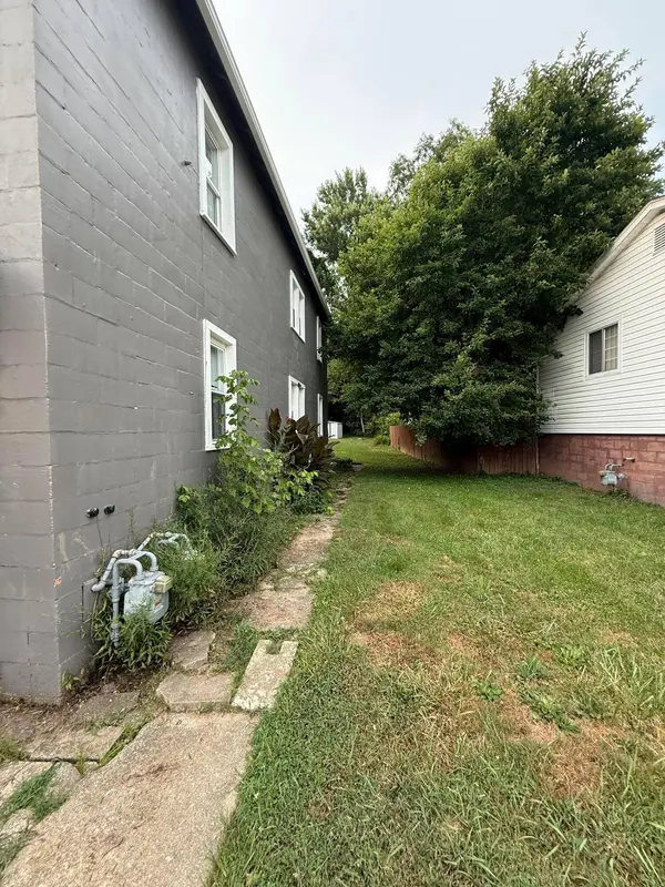 1180 4th Street, Logan, OH 43138