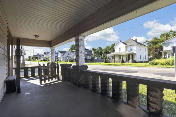 573 E Main Street, Newark, OH 43055