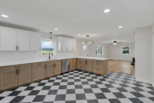 2460 Basil Western Road, Baltimore, OH 43105