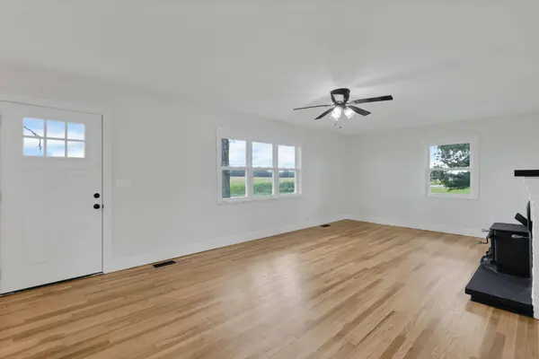2460 Basil Western Road, Baltimore, OH 43105