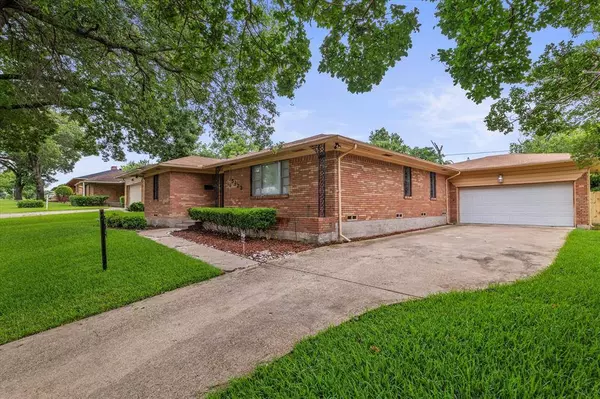 5123 Rocky Ridge Road, Dallas, TX 75241