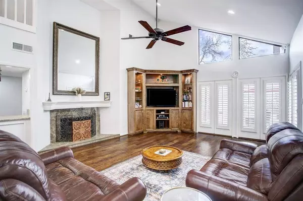 Luxury Living in Hudson Forest: 9031 Briar Forest DR