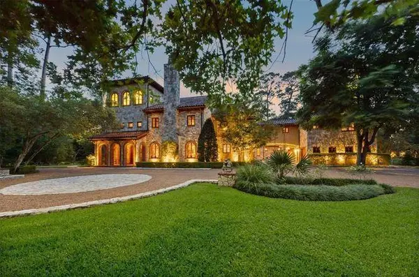 603 W Friar Tuck Ln, Houston, TX 77024