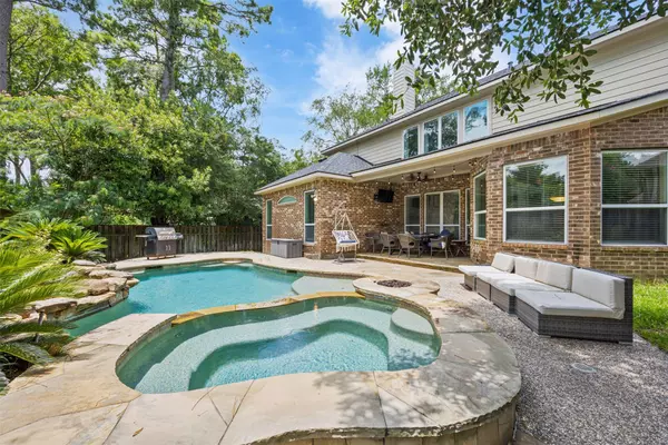 58 S Longsford CIR, Spring, TX 77382