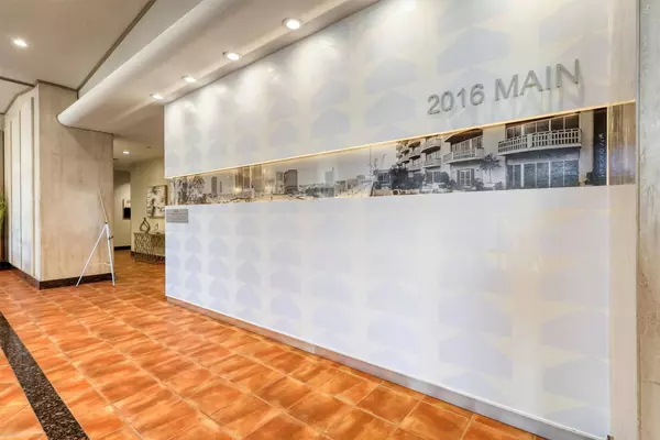 2016 Main ST #722, Houston, TX 77002