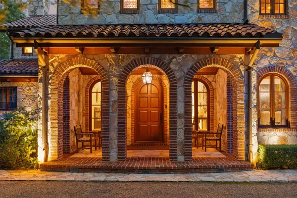 603 W Friar Tuck LN, Houston, TX 77024