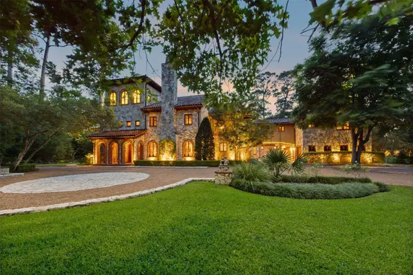 603 W Friar Tuck LN, Houston, TX 77024