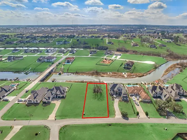 11621 Grandview DR, Montgomery, TX 77356