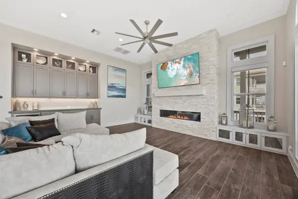 11707 Beachside, Galveston, TX 77554