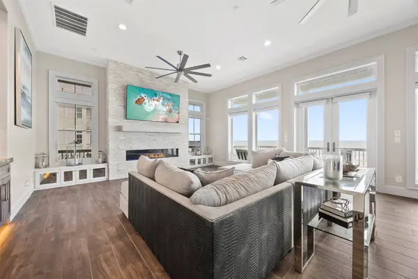 11707 Beachside, Galveston, TX 77554