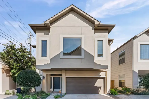 1166 Bonner St, Houston, TX 77007-5651